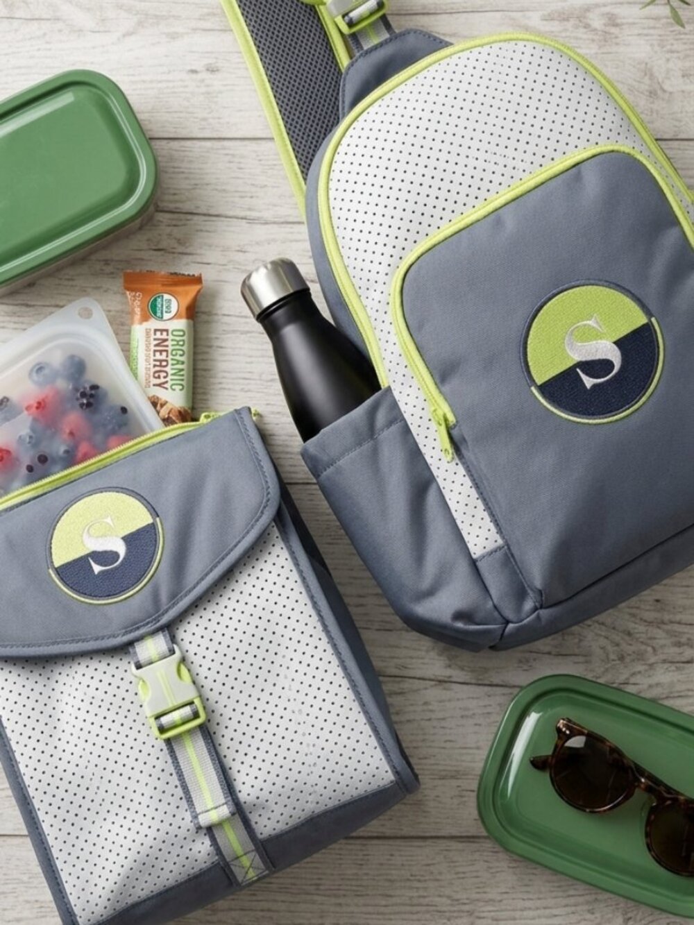 Thirty-One Sporty Sling Backpack & Thermal Bag Set - Monogram "S"